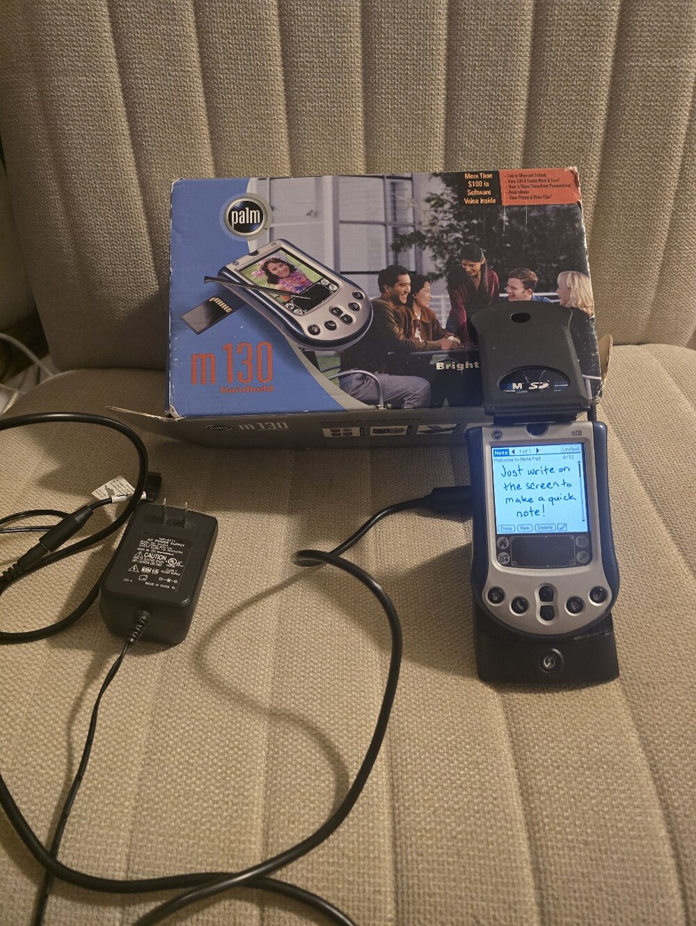 Palm m130 Blue Handheld PDA Pilot Pocket PC Digital Organizer Bundle w/ Stylus